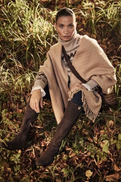 Albany Knee Boot