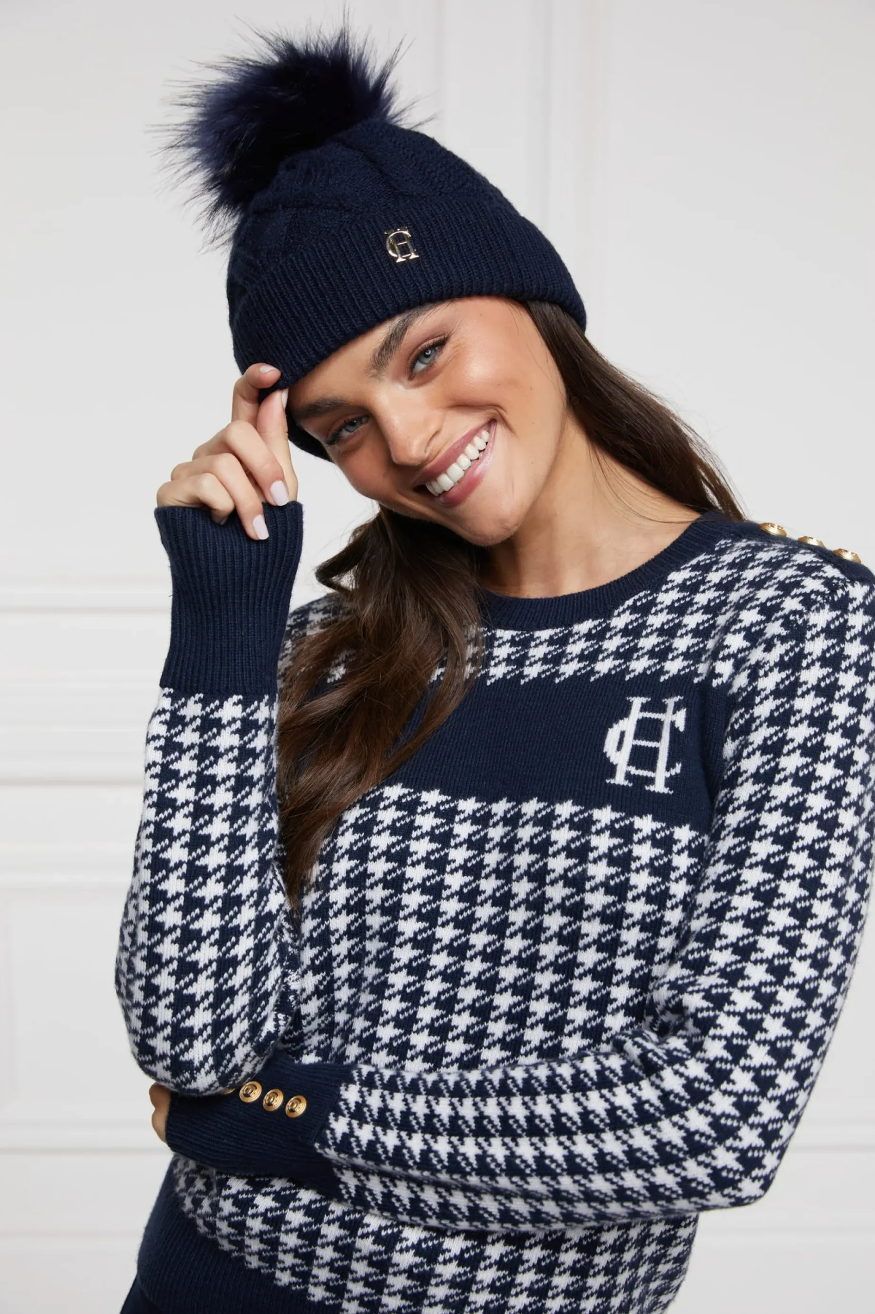 Cortina Bobble Hat