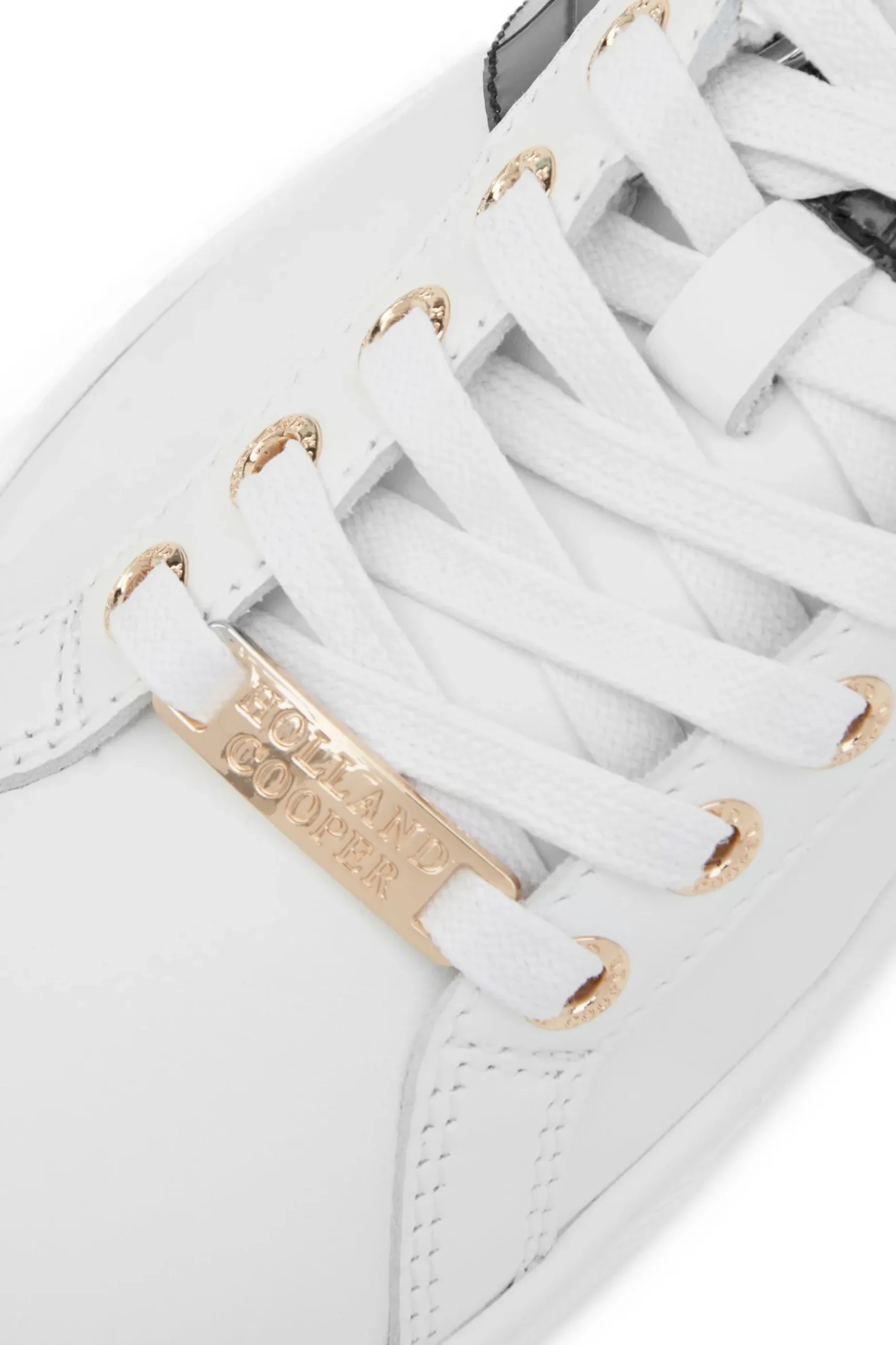 Knightsbridge Court Trainer